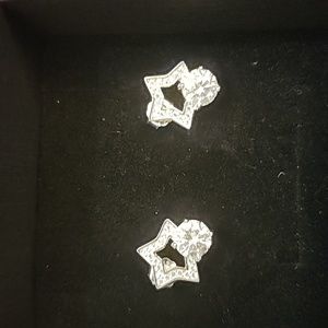 Mossinate Star Earrings